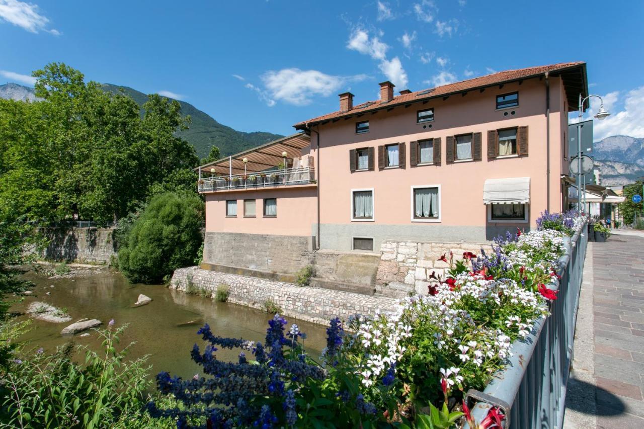 Appartamento Grande Al Ponte. Situato Vicino All'Ospedale, Al Parco E Al Centro Citta Trento Exterior foto